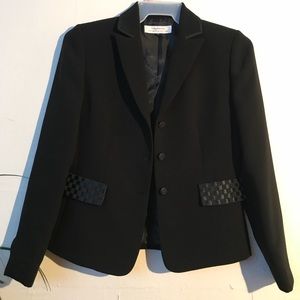 NWT!! Tahari - Black Blazer w/ Textured Pockets